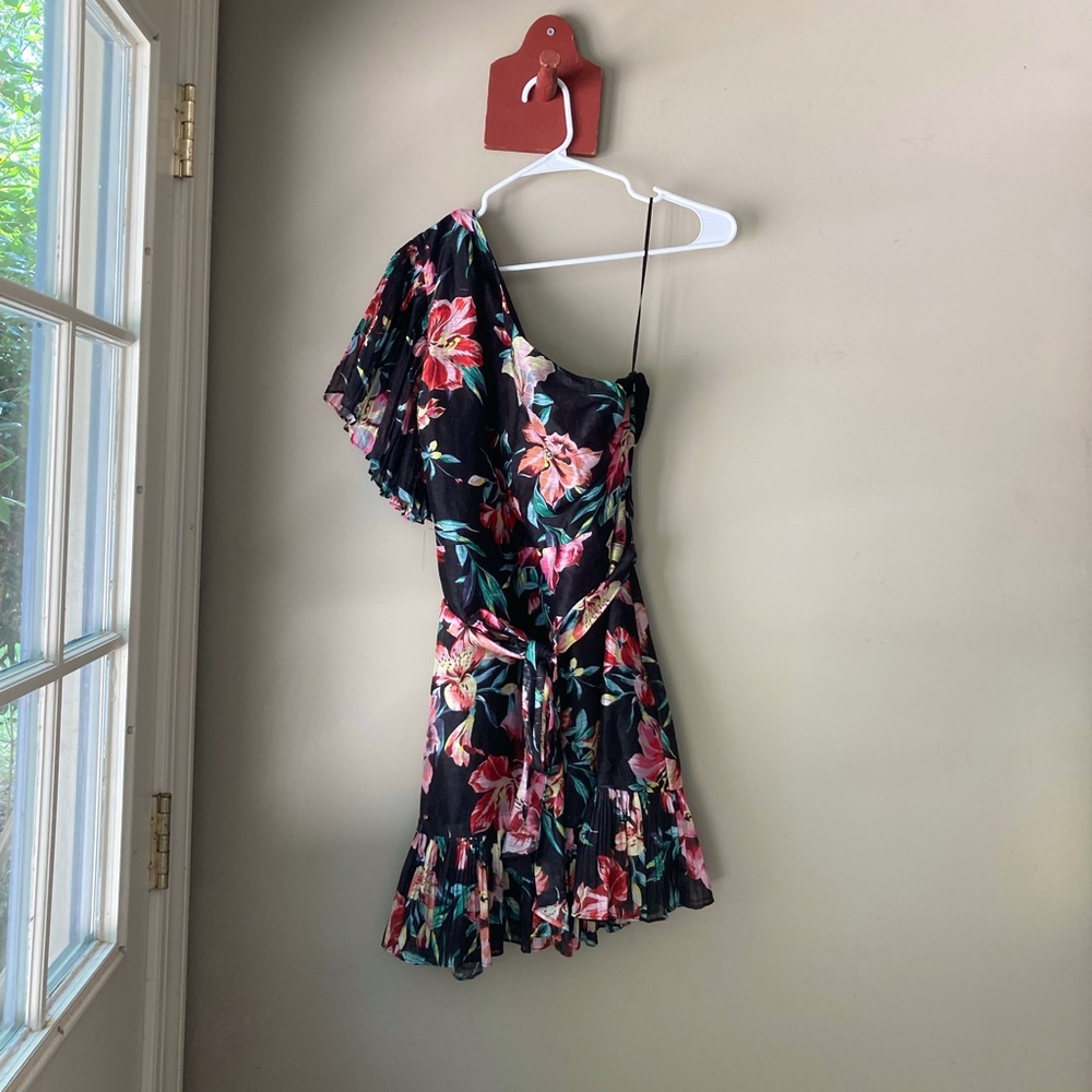 La Maison Talulah Black Floral Ruffle One Shoulder Dress M